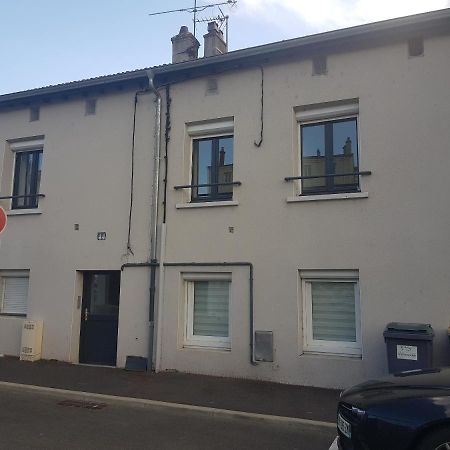 Appartamento L'Ecrin De Saint Genest Lerpt - Belle Vue Et Calme Esterno foto